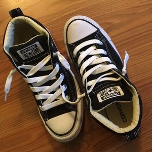 Converse mid top!